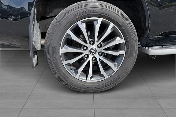 Toyota Land Cruiser 24 of 24