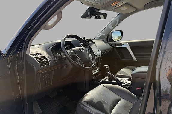 Toyota Land Cruiser 9 of 24