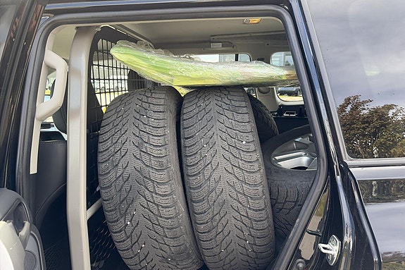 Toyota Land Cruiser 21 of 24