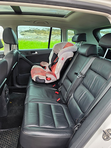 Volkswagen Tiguan 13 of 23