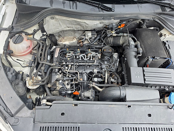 Volkswagen Tiguan 18 of 23
