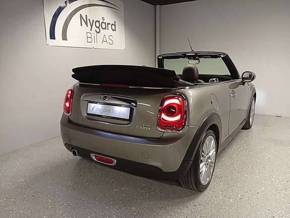 MINI Cooper 13 of 30