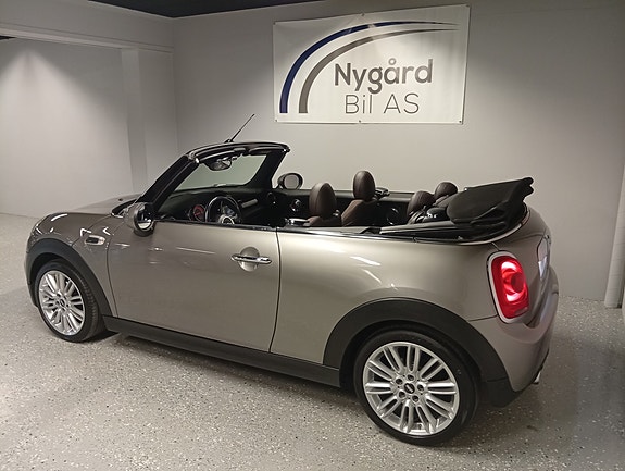 MINI Cooper 11 of 30