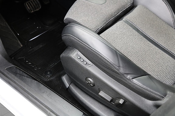 Peugeot 5008 13 of 21