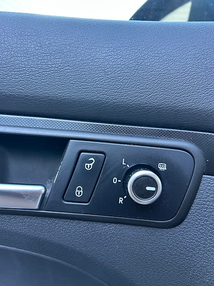 Volkswagen Touran 19 of 30