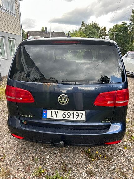 Volkswagen Touran 4 of 30