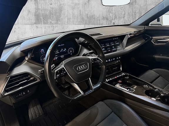 Audi e-tron GT 18 of 30