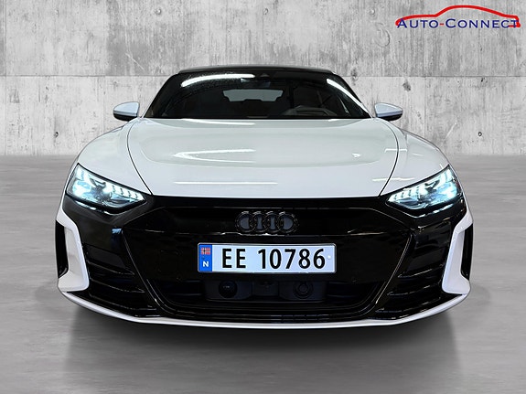 Audi e-tron GT 4 of 30