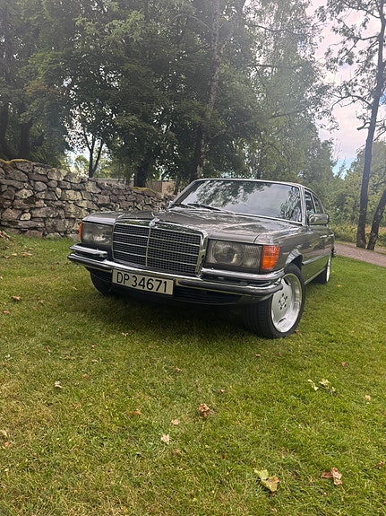 Mercedes-Benz S450 21 of 30