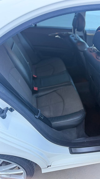 Mercedes-Benz E500 13 of 23