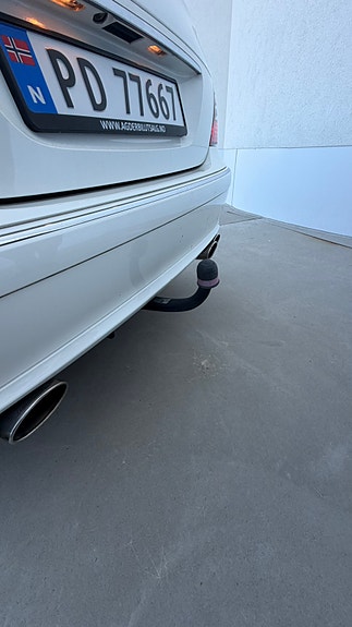 Mercedes-Benz E500 23 of 23