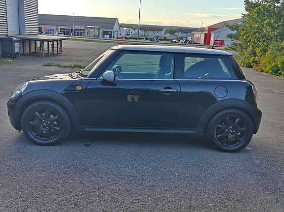 MINI Cooper 5 of 11