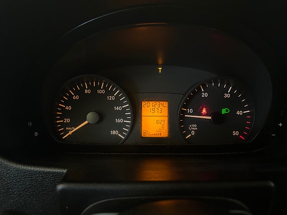 Mercedes-Benz Sprinter 24 of 26