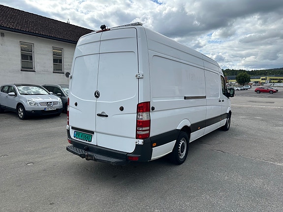 Mercedes-Benz Sprinter 10 of 26