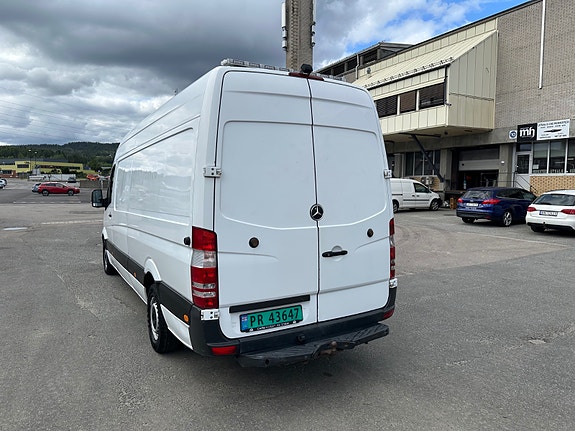 Mercedes-Benz Sprinter 8 of 26