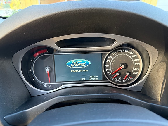 Ford Mondeo 20 of 27