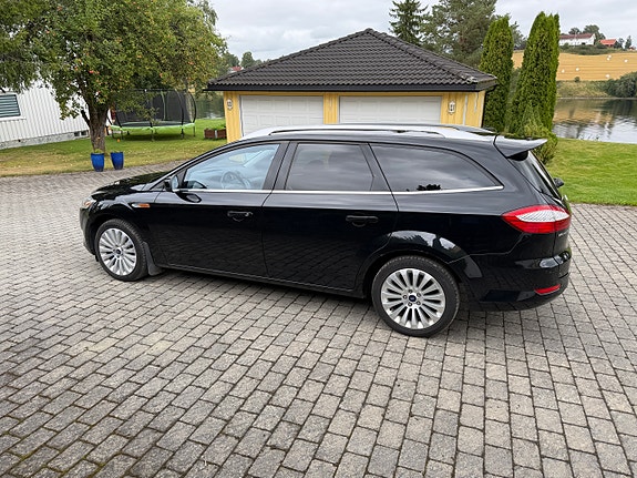 Ford Mondeo 2 of 27