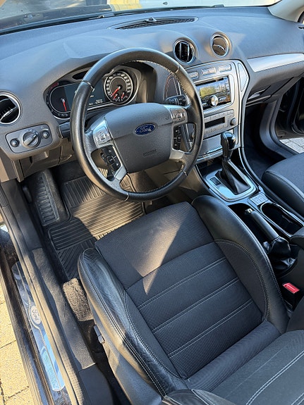 Ford Mondeo 15 of 27