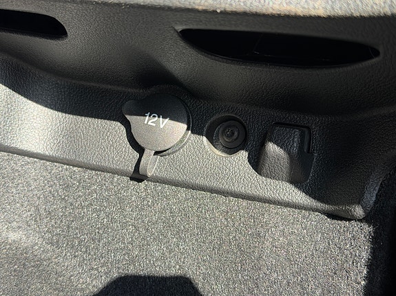 Ford Mondeo 16 of 27