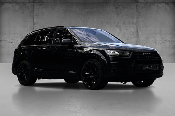Audi Q7 2 of 22
