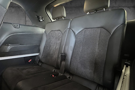 Audi Q7 21 of 22