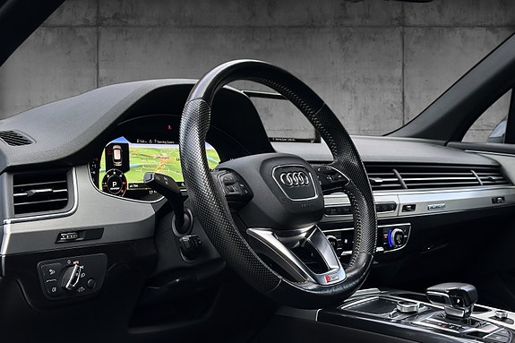 Audi Q7 14 of 22