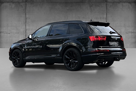 Audi Q7 10 of 22