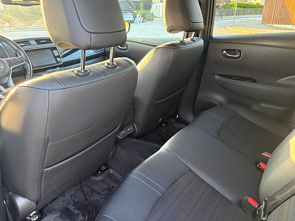 Nissan Leaf 8 of 11