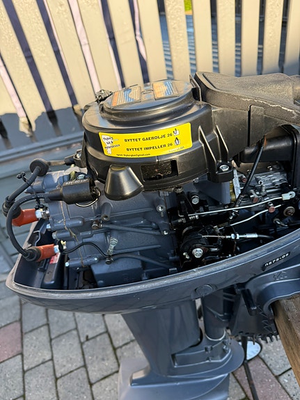 Flott Yamaha 15 hk og lang stamme 9 of 12