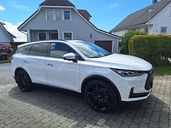 BYD Tang 2 of 21