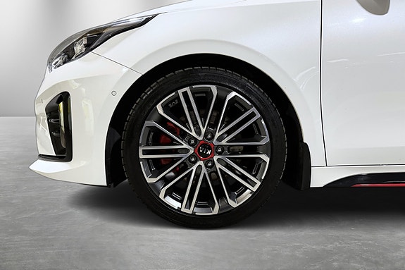 Kia ProCeed 13 of 30
