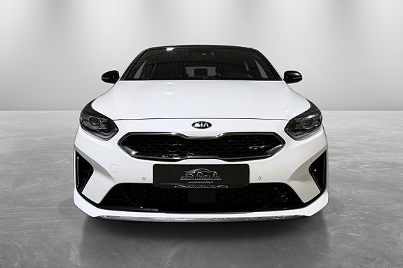 Kia ProCeed 12 of 30