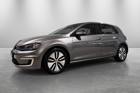 Volkswagen e-Golf VII 2 of 30