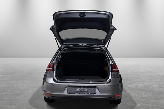 Volkswagen e-Golf VII 20 of 30