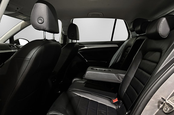 Volkswagen e-Golf VII 19 of 30