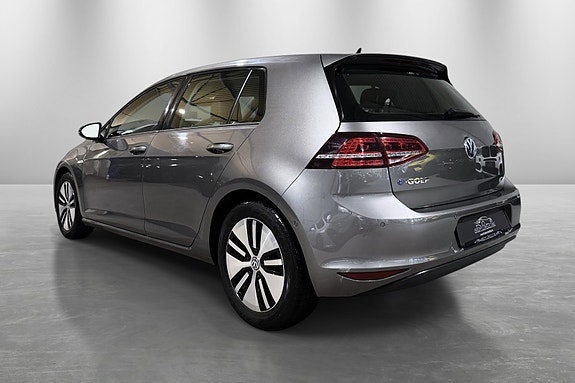 Volkswagen e-Golf VII 4 of 30