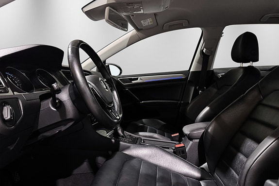 Volkswagen e-Golf VII 16 of 30
