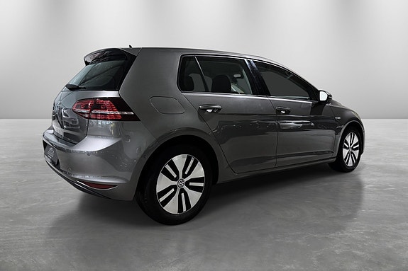 Volkswagen e-Golf VII 8 of 30