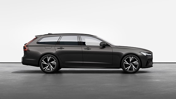 Volvo V90 2 of 26