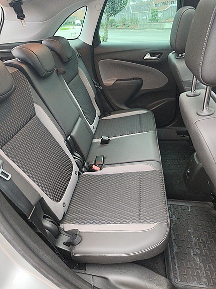 Opel Crossland X 10 of 17