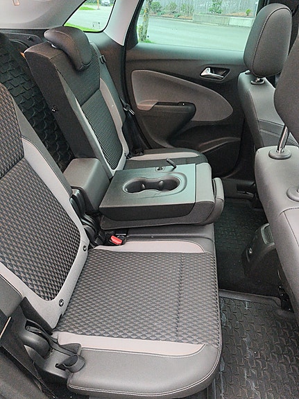 Opel Crossland X 12 of 17