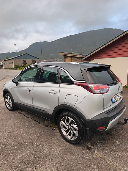 Opel Crossland X 4 of 17