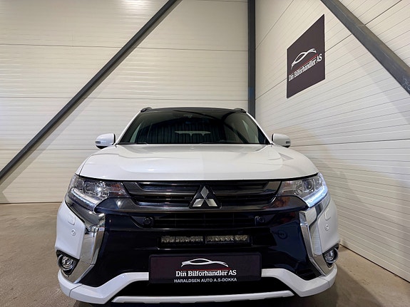 Mitsubishi Outlander 4 of 30