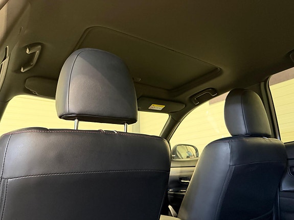 Mitsubishi Outlander 22 of 30