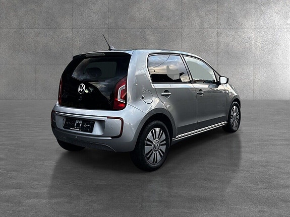 Volkswagen UP! 7 of 24