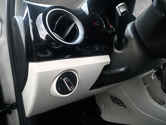 Volkswagen UP! 20 of 24