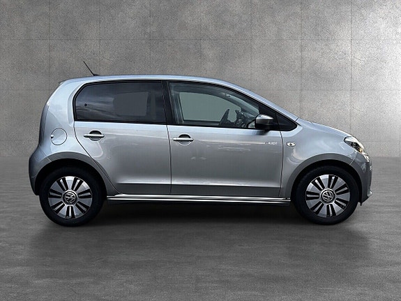 Volkswagen UP! 9 of 24
