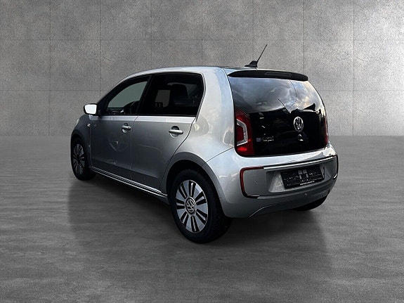 Volkswagen UP! 6 of 24