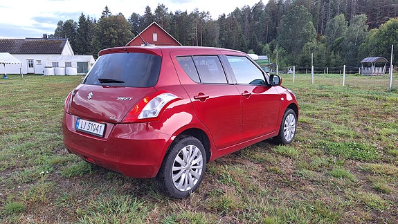Suzuki Swift 4 of 30