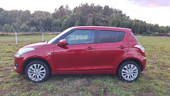 Suzuki Swift 2 of 30